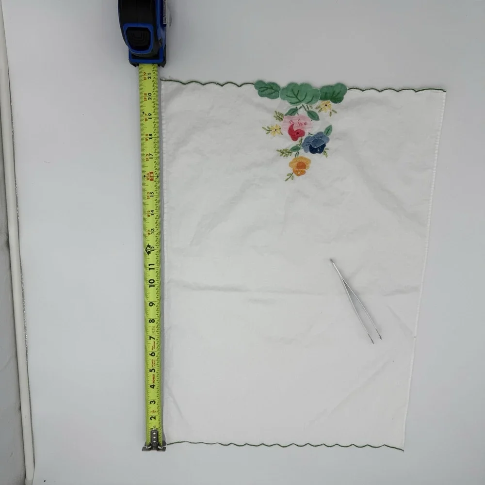 Set of 2 Vintage Cotton Tea Towels White Multicolor‎ Hand Embroidered Florals